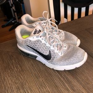 Grey nike air max!